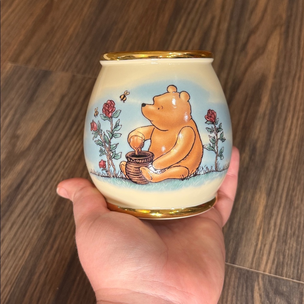Lenox Winnie the Pooh Honey Jar - Picture 5 of 7